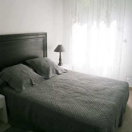 16 Pinede * Juan-les-Pins